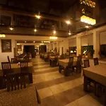斯拉夫斯基酒店 酒店